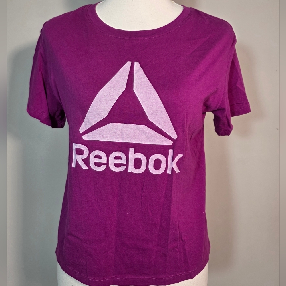 Reebok Women’s Purple Logo T-Shirt XS Runs Large Athletic Casual Tee